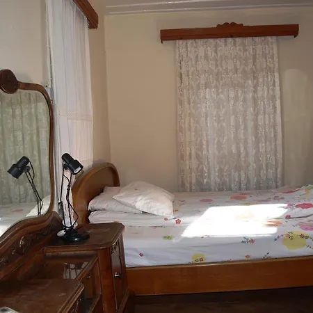 Guest house Taksiyarhis