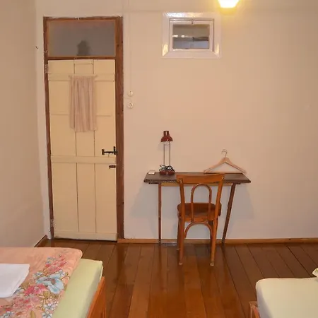 Guest house Taksiyarhis 3*