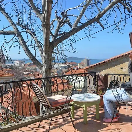 Taksiyarhis Guest house