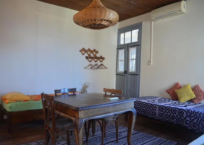 Taksiyarhis 招待所 3*