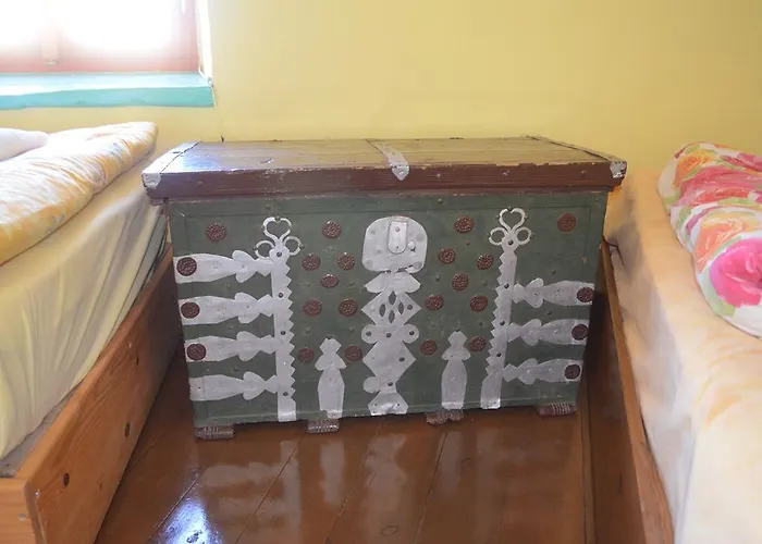 招待所 Taksiyarhis