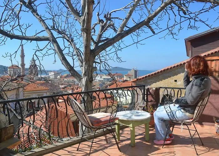 Taksiyarhis 招待所