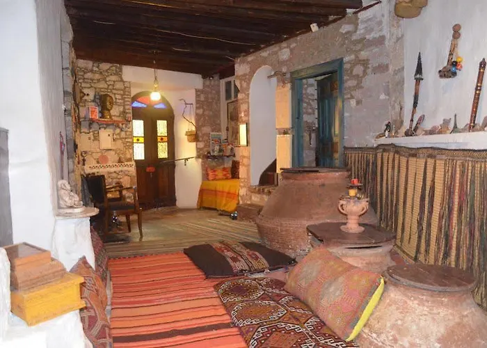 招待所 Taksiyarhis