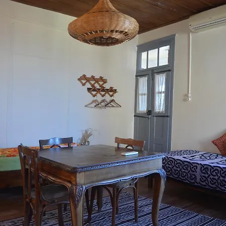 Taksiyarhis Pensjonat 3*