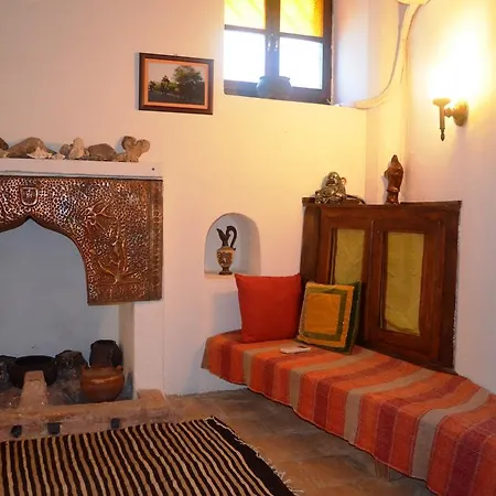 Pensjonat Taksiyarhis 3*