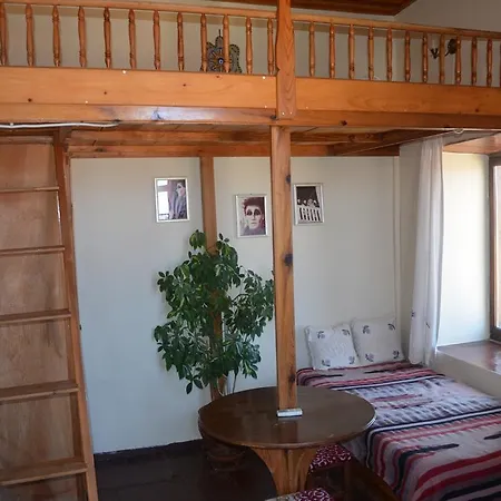 Taksiyarhis Pensjonat 3*