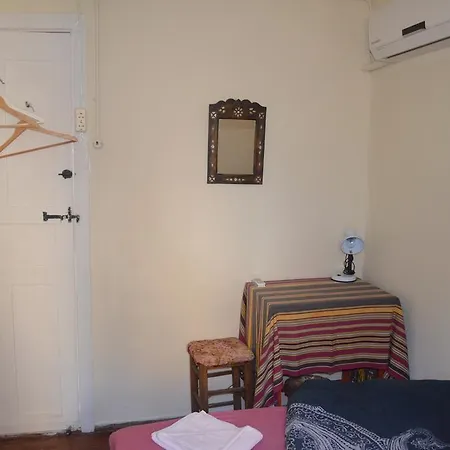 Taksiyarhis 3*