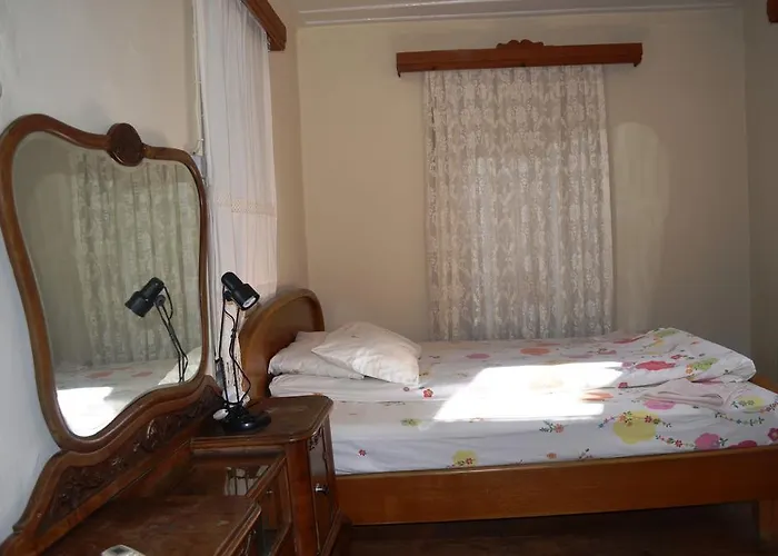 بيت ضيافة Taksiyarhis