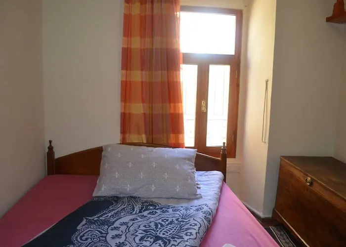 بيت ضيافة Taksiyarhis 3*